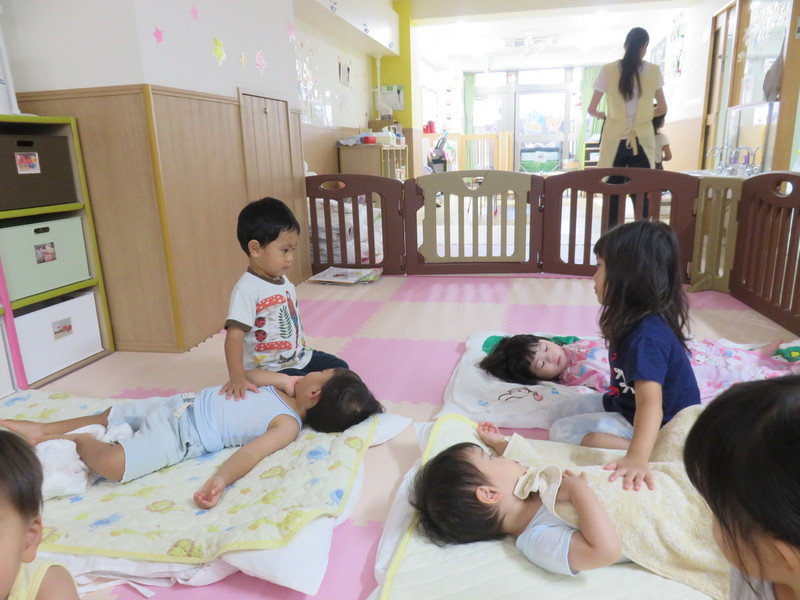 お昼寝トントン♬