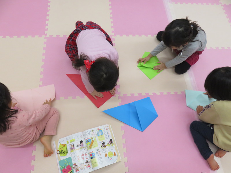 大きな紙も上手に折れるよ✨