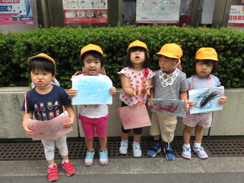 敬老の日のはがきもってきたよ♡