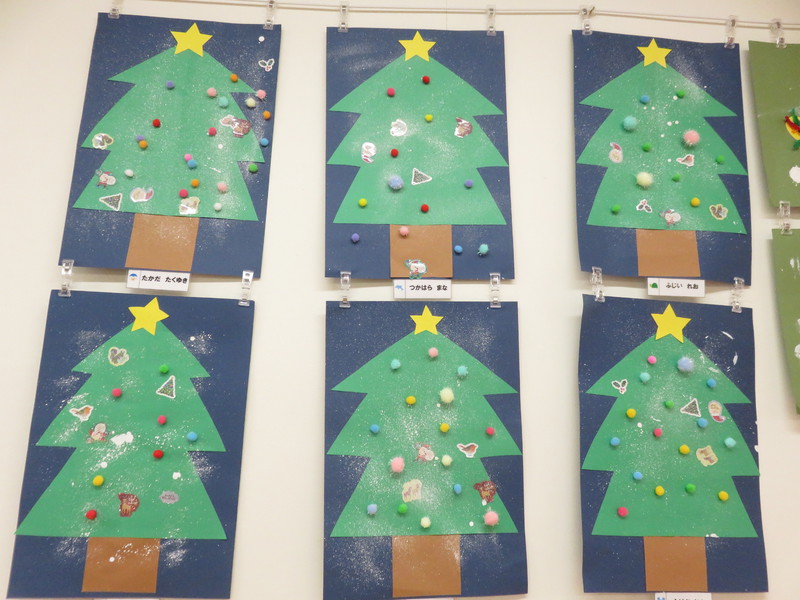 1歳児12月壁面制作