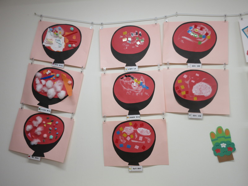 りす・うさぎ組１月壁面制作