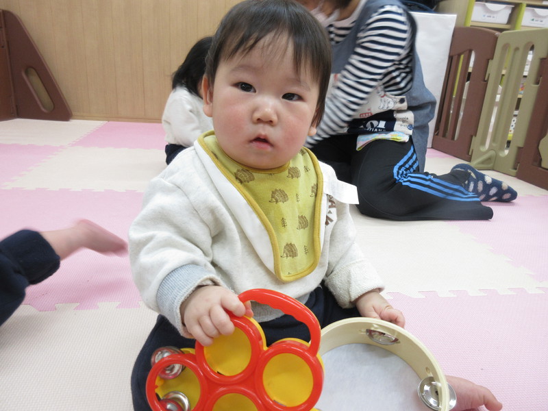 タンバリン楽しいね♪