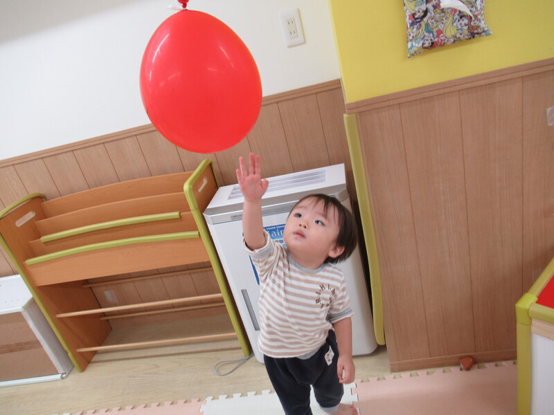 風船たのしいな🎈