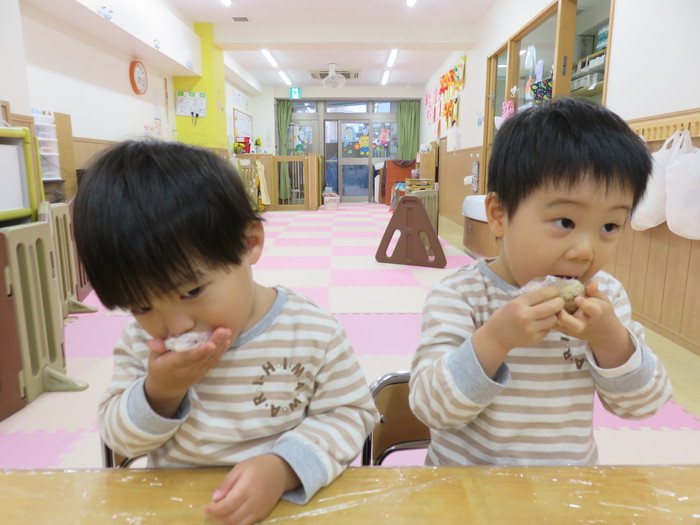 おにぎり美味しいね♪