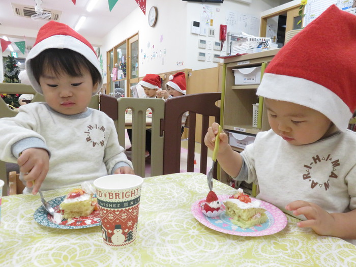 サンタさんの苺乗ってるね♪