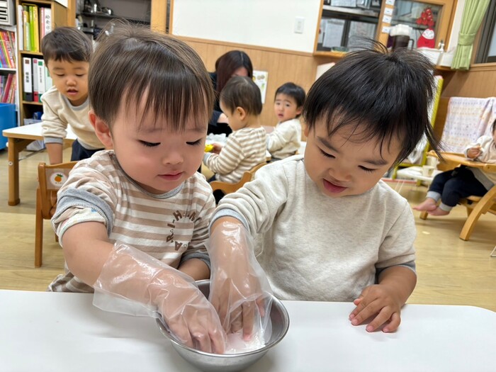 一緒にコネコネ〜♪